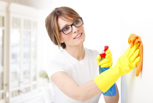 One-off cleaning service in Wandsworth for a busy family home with detailed room cleaning