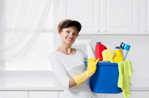 Move-out cleaning in a Wandsworth home with attention to floors and surfaces