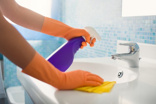 Professional discussion of a carpet cleaning complaint